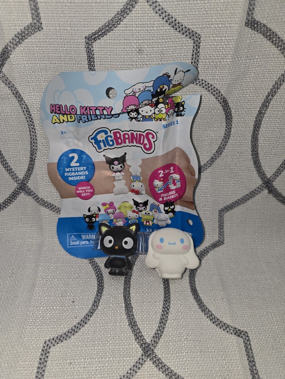 Hello Kitty Fig Bands Series 1 Cinnamon Roll & Chococat New Open Bag